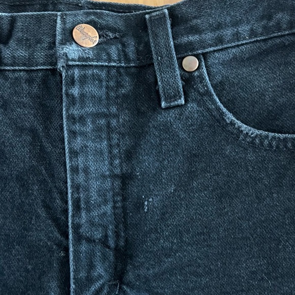 Wrangler Black Frayed Denim Shorts - Picture 3 of 8